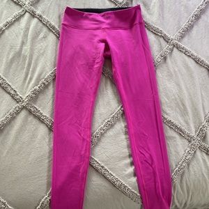 Lululemon Reversible Black and Pink Leggings